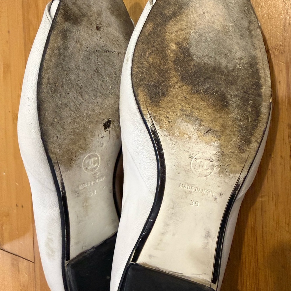 CHANEL Vintage Cruise Ballet Flats, Tuxedo Collar Barbell Flats, size 38 - Picture 4 of 4
